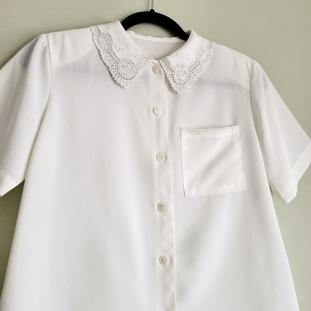 Vintage Lace Collar Button Up Blouse